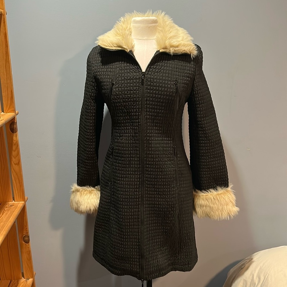 Unique vintage lined coat by xntrik sport. 
S/M